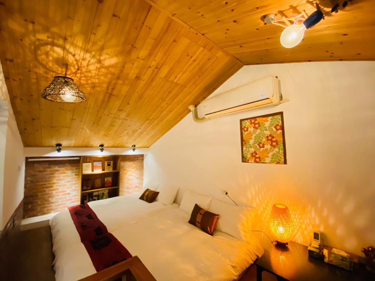 捉鳳凰 台南百年老宅包棟導覽民宿系列catchphoenix Centennial Guesthouse Ngoại thất bức ảnh