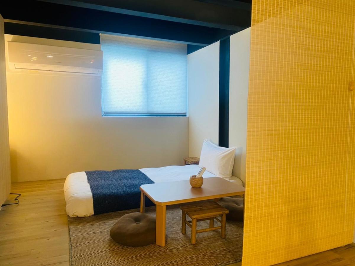 捉鳳凰 台南百年老宅包棟導覽民宿系列catchphoenix Centennial Guesthouse Ngoại thất bức ảnh