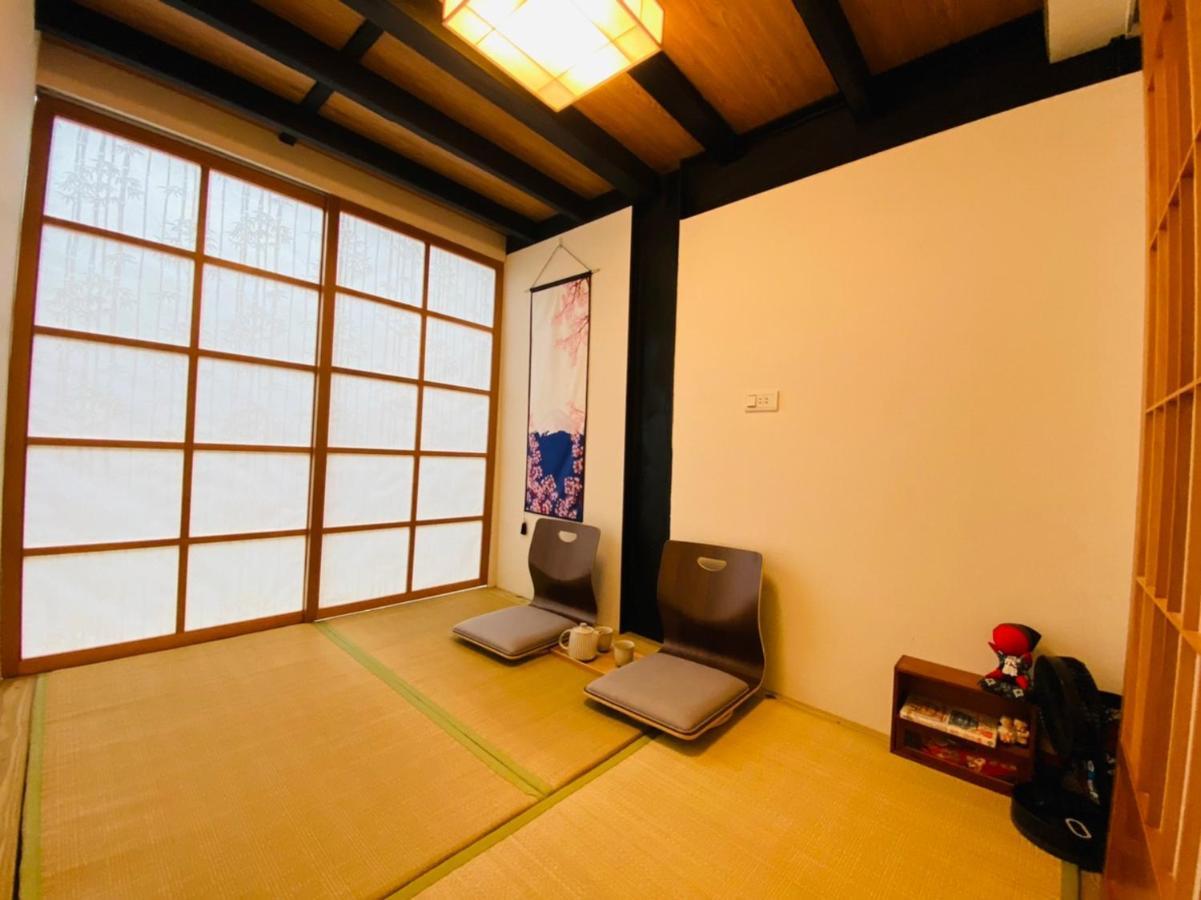 捉鳳凰 台南百年老宅包棟導覽民宿系列catchphoenix Centennial Guesthouse Ngoại thất bức ảnh